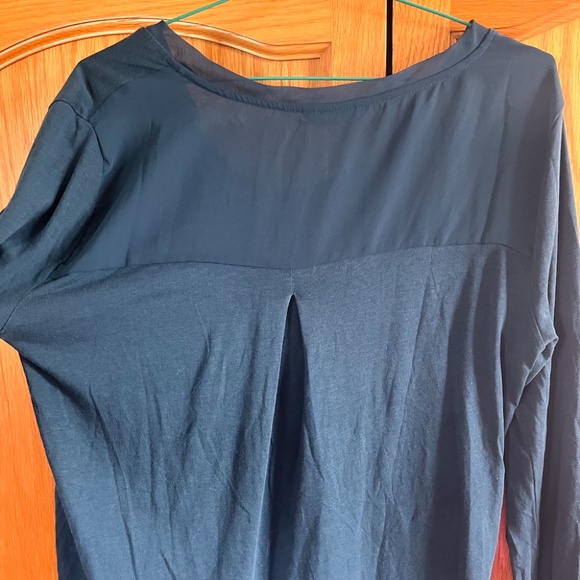 5/$25 -  - Medium top *read - Picture 9 of 12